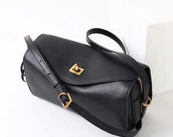 Small Shoulder Bag,Classic Design Bag,Everyday Leather Bag
