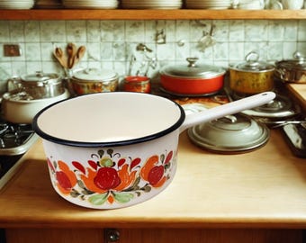 Vintage geëmailleerde metalen steelpan met bloemversiering, Ø20 cm