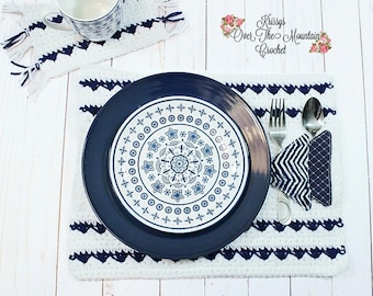 Crochet Placemat Pattern: Farmhouse Seaside Table Decor (PDF Pattern)