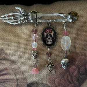 Unique Day of the Dead Humerus Bone Gothic Dark Sugar Skull Lapel Pin Brooch