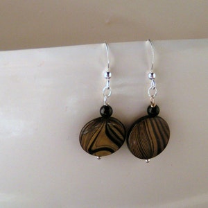 SALE Mother of Pearl Earrings image 3