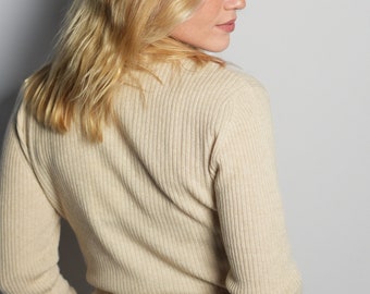 Ribbed turtle neck cashmere sweater