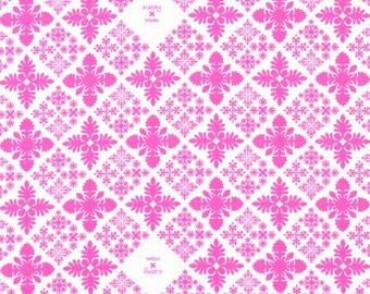 FAT QUARTER Lecien - Island Style Kathy Mom Pink Diamonds on White 20106-20 - Gardenia, Hawaii - Japanese Import