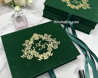 Bewaldete grüne Samt-Luxus-Box-Einladung mit Acrylkarte