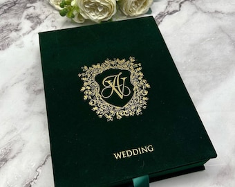 Smaragdgrüne Luxusbox-Einladung mit Acrylkarte