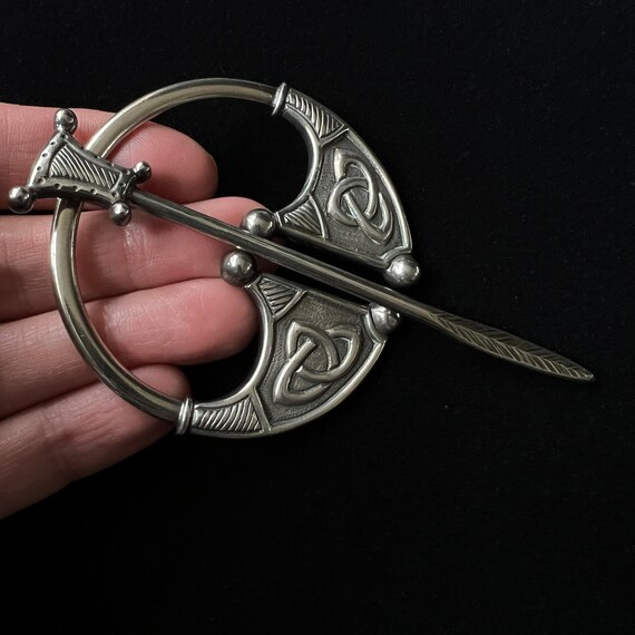 Huge Sterling Silver Penannular Celtic Brooch Bri… - image 2