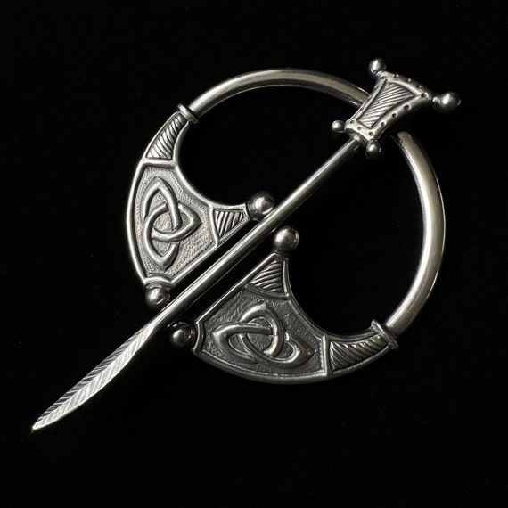 Huge Sterling Silver Penannular Celtic Brooch Bri… - image 1