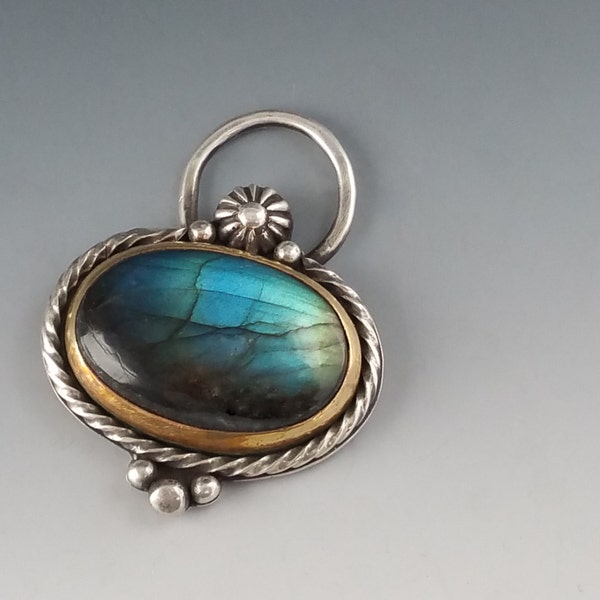 Sterling Silver Labradorite Pendant