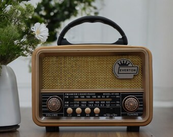 Vintage style radio