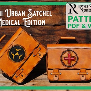 Puede incluir: Dos bolsos de cuero color canela, uno con un símbolo de peligro biológico y otro con una cruz roja. El texto "MINI URBAN SATCHEL MEDICAL EDITION" está encima de los bolsos. La imagen también incluye el texto "PATTERN PDF & VIDEO".