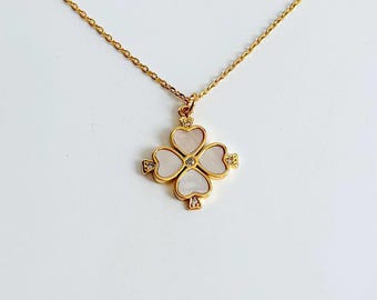 Collar con colgante de flor de trébol blanco de Kate Spade, regalo para ella.