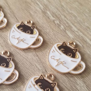 Funtery 80 Pieces Cat Charms for Jewelry Making Resin Cat Pendant Charms  Mixed Color Cute Animal Bracelets Necklaces Earrings Mobile Phone Case  Decor