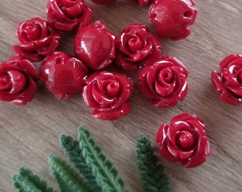 20+ Pcs 10mm Rose Brick Red Resin Flower Beads Side Drilled Round Back - 10mm