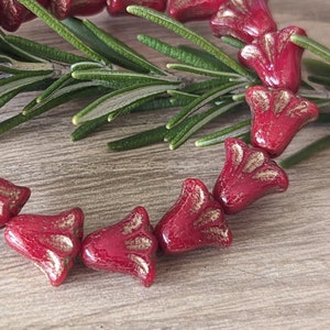 15 pcs Red Opaline with Bronze Wash Czech Lily Flower Beads - 9mm