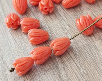 20+ Pcs Tiny Flower Bud Resin Beads - Orange - 9mm