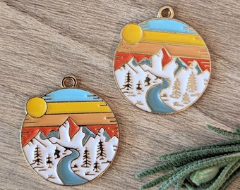 4 or 8 Pcs Sunset Mountains Pendant Colorful Striped Sky Blue Orange Red White - 26mm