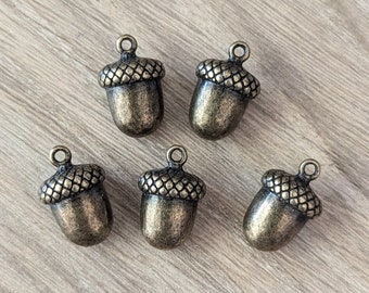 5 or 10 Pcs Acorn Charm - Antique Bronze - 17mm