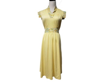 70s yellow poly dress . size 11