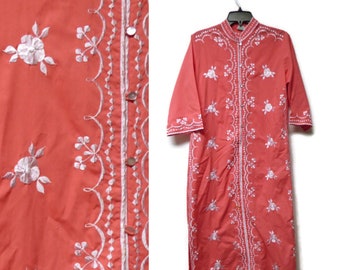 60s Caro of Honolulu embroidered kaftan dress . size 10 . made in the Philippines