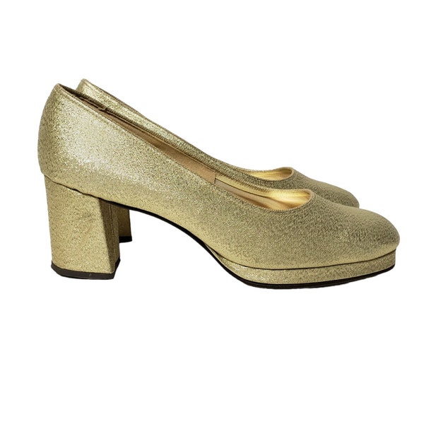 60s - 70s D' Salenti metallic gold platform pump heels . size 7 M