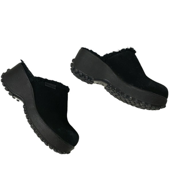 90s - 00s Union Bay black suede chunky slip-on shoes / clogs .  Size 6