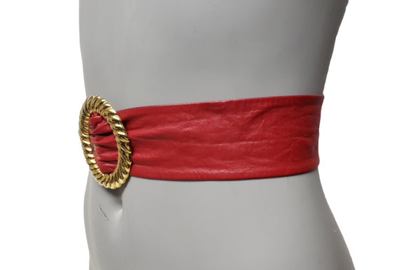 70s - 80s gold oval buckle red leather wide belt - image 4