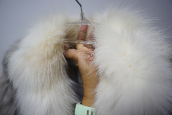 Saga Fox fur coat . 38" bust . fits Small - image 7
