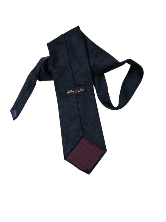 Jeffrey Scott blue polyester necktie . made in USA - image 3