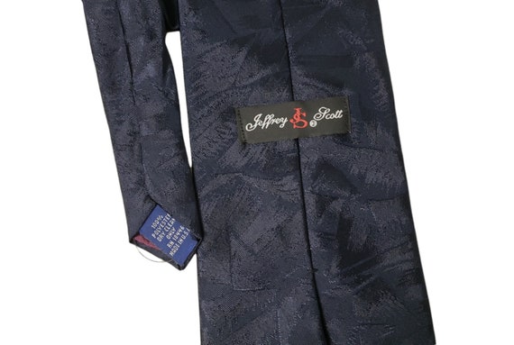 Jeffrey Scott blue polyester necktie . made in USA - image 4