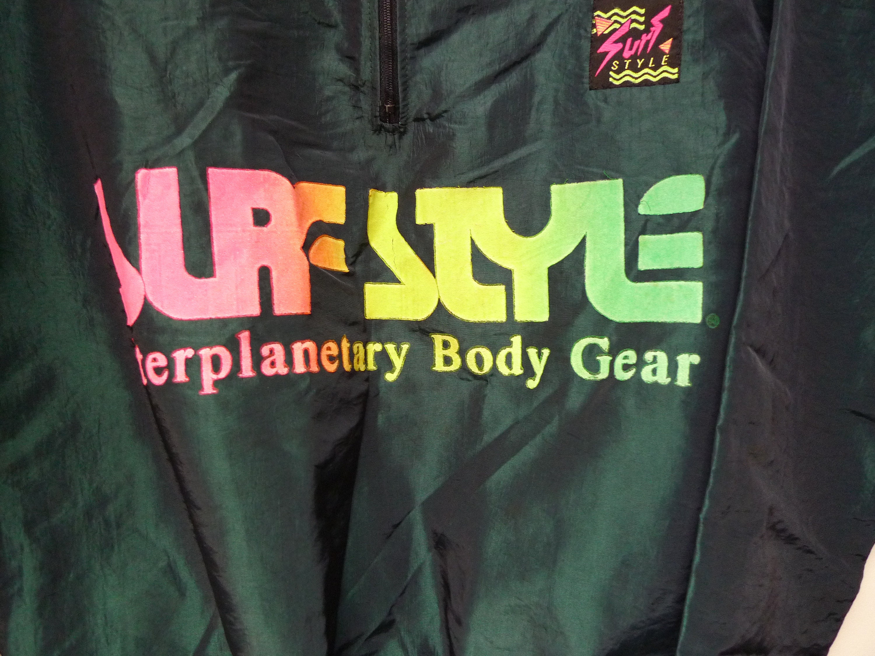 80~90s SURF STYLE アノラック 玉虫色 80s Surf Style Iridescent Green Windbreaker . Kids Size 10
