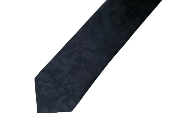 Jeffrey Scott blue polyester necktie . made in USA - image 1