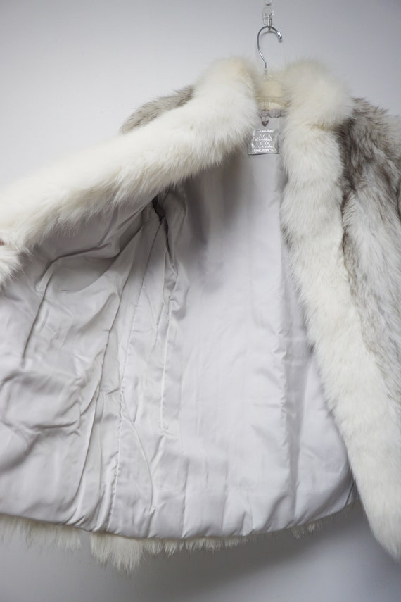 Saga Fox fur coat . 38" bust . fits Small - image 6