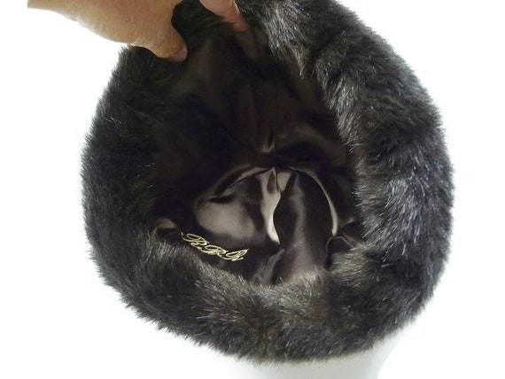 70s faux fur roller hat - image 6