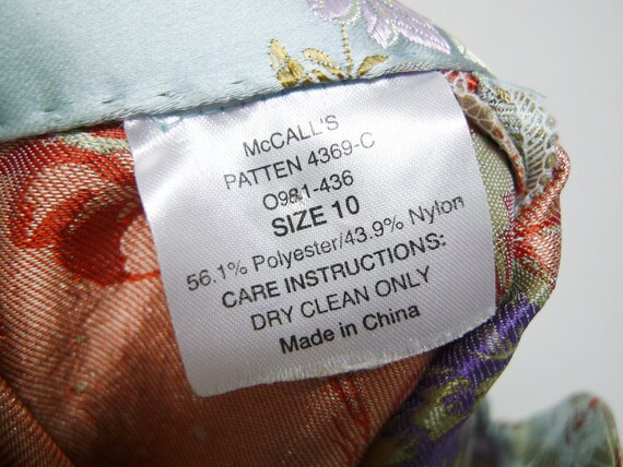 00's McCall's cheongsam with classic mandarin col… - image 7