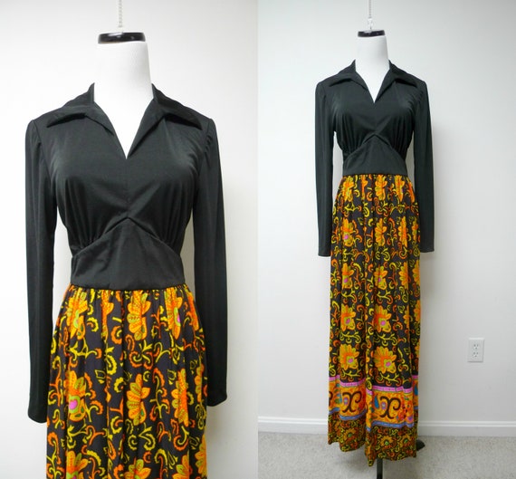 60s long sleeve maxi dress . fits a small to mediu