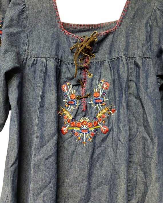 80s - 90s Naqui New York embroidered Chambray Boh… - image 4