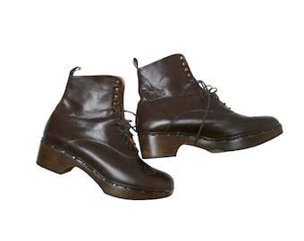 Robert Clergerie . leather wooden sole boots . women's 8 1/2 B . made in France