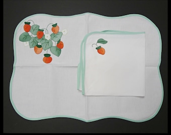 strawberry embroidered and appliqued placemat and table napkin