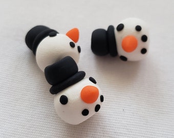 Snowman Beads/ Set Of Three 16mm Polymer Clay Snowmen Heads/ Handmade/ Jewelry Supplies/ Christmas Beads/ Holiday Crafts/ Beading