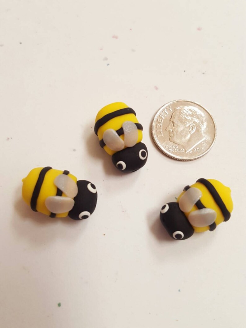 Polymer Clay Bumble Bee Beads/ Set of Three/ 19mm Handmade - Etsy