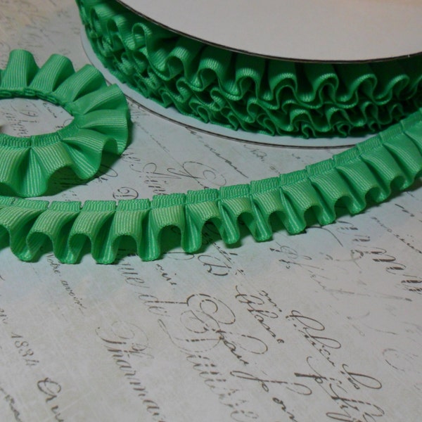 Spring Green Grosgrain Box Pleat  Ruffle Trim 7/8 inch