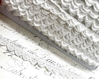 3/8 wide White Scalloped Venise Lace Trim