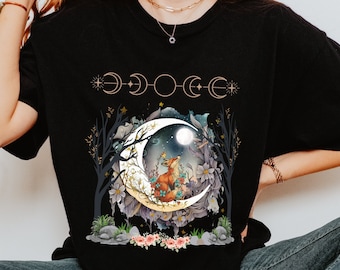 Mystical Moon Fox T-Shirt, Enchanted Woodland Design, Celestial Animal Tee, Boho Chic Style, Perfect Gift for Nature Lovers