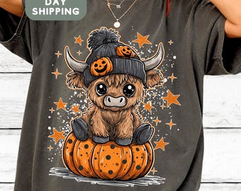 Cute Halloween Highland Cow Shirt Pumpkin Fall Shirt for Women Spooky Autumn Shirt Cozy Farm Animal Shirt Pumpkin Patch Outfit