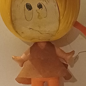 Rara boneca vintage Mattel Talk Up, de 1971, que fala de forma engraçada.