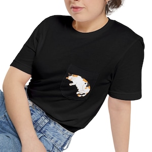 CALICO CAT POCKET Shirt, Cute Cat Shirt, Cat Lover Shirt, Pocket Cat T-shirt, Cat Mom, Gift for Cats Lover, Cat Mom Shirt, Animal Lover Gift