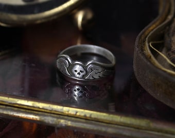 Winged Skull Death's Head Sterling Silver Memento Mori Ring