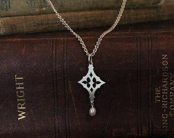 Single Pearl Silver Gothic Tracery Necklace
