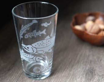 Salmon Pint Glass - Engraved Fish Lifecycle