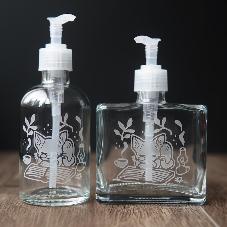BreadandBadger Book Cat Soap Dispenser - Thumbnail 2